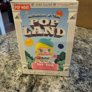 POP MART Pop Pool Figurine - Multicolor